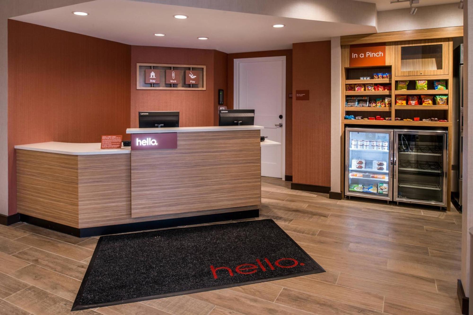 Towneplace Suites By Marriott Мерсед Экстерьер фото