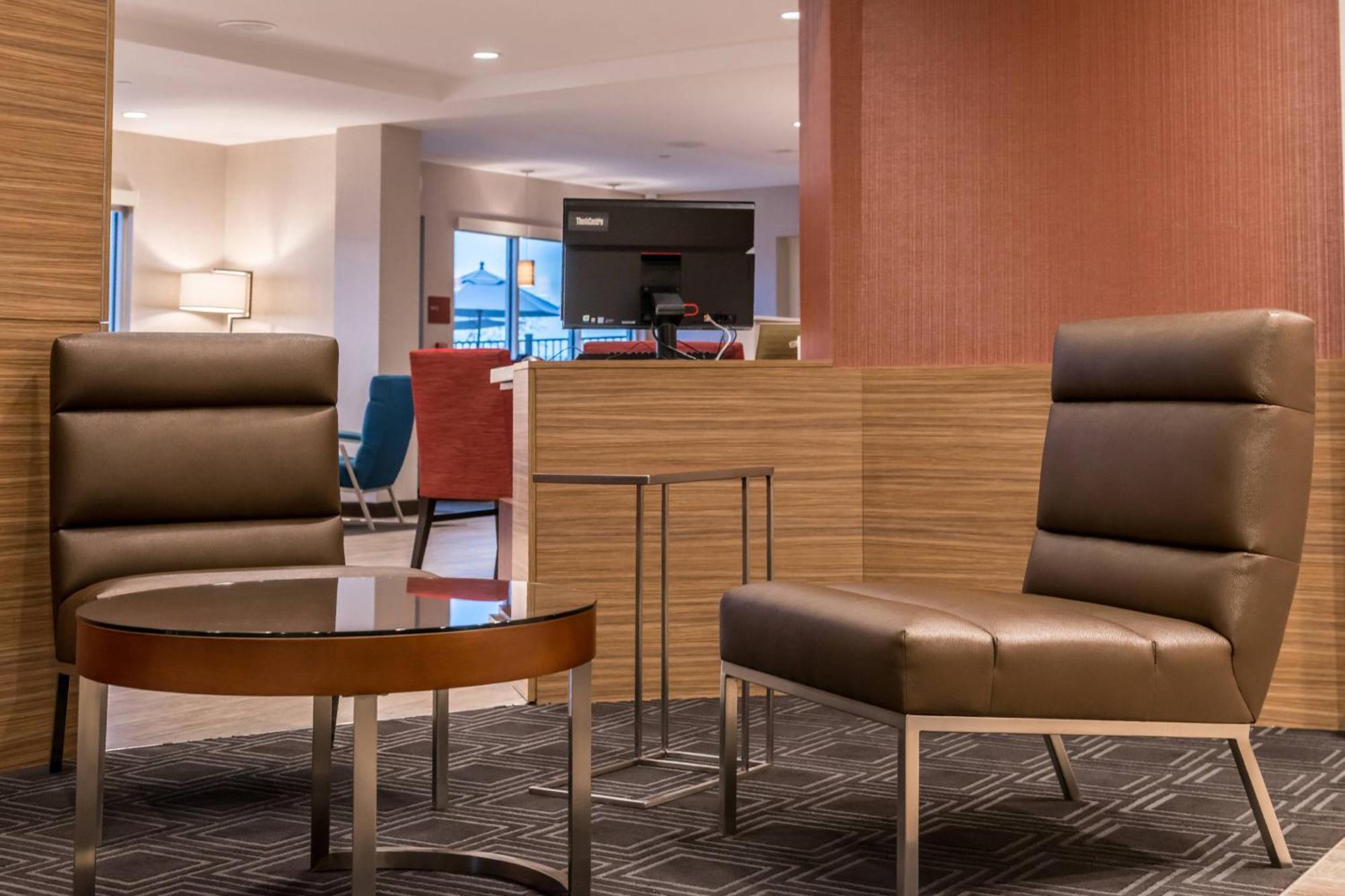 Towneplace Suites By Marriott Мерсед Экстерьер фото